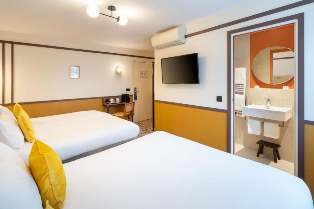 Twin room
